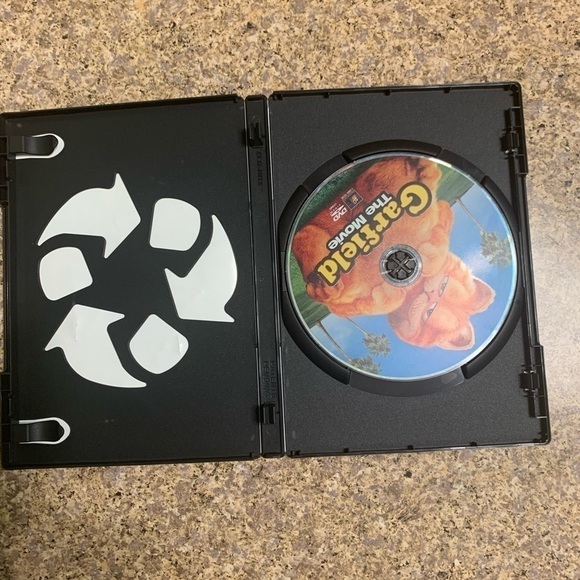 GARFIELD The Movie DVD - Picture 3 of 4